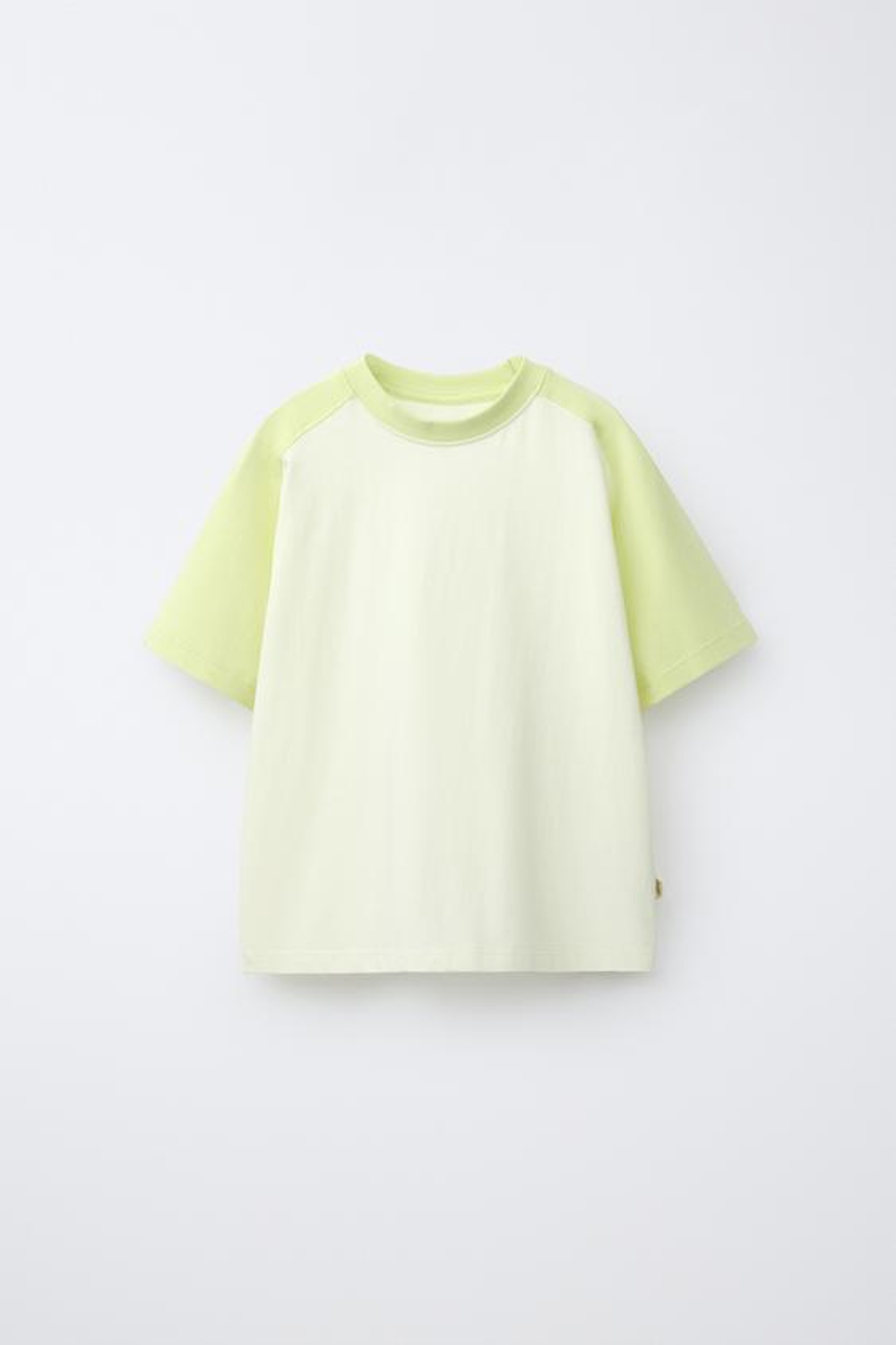 ZARA КОМПЛЕКТ ИЗ ФУТБОЛКИ И ШОРТОВ В ШАХМАТНУЮ КЛЕТКУ, ЛАЙМОВЫЙ