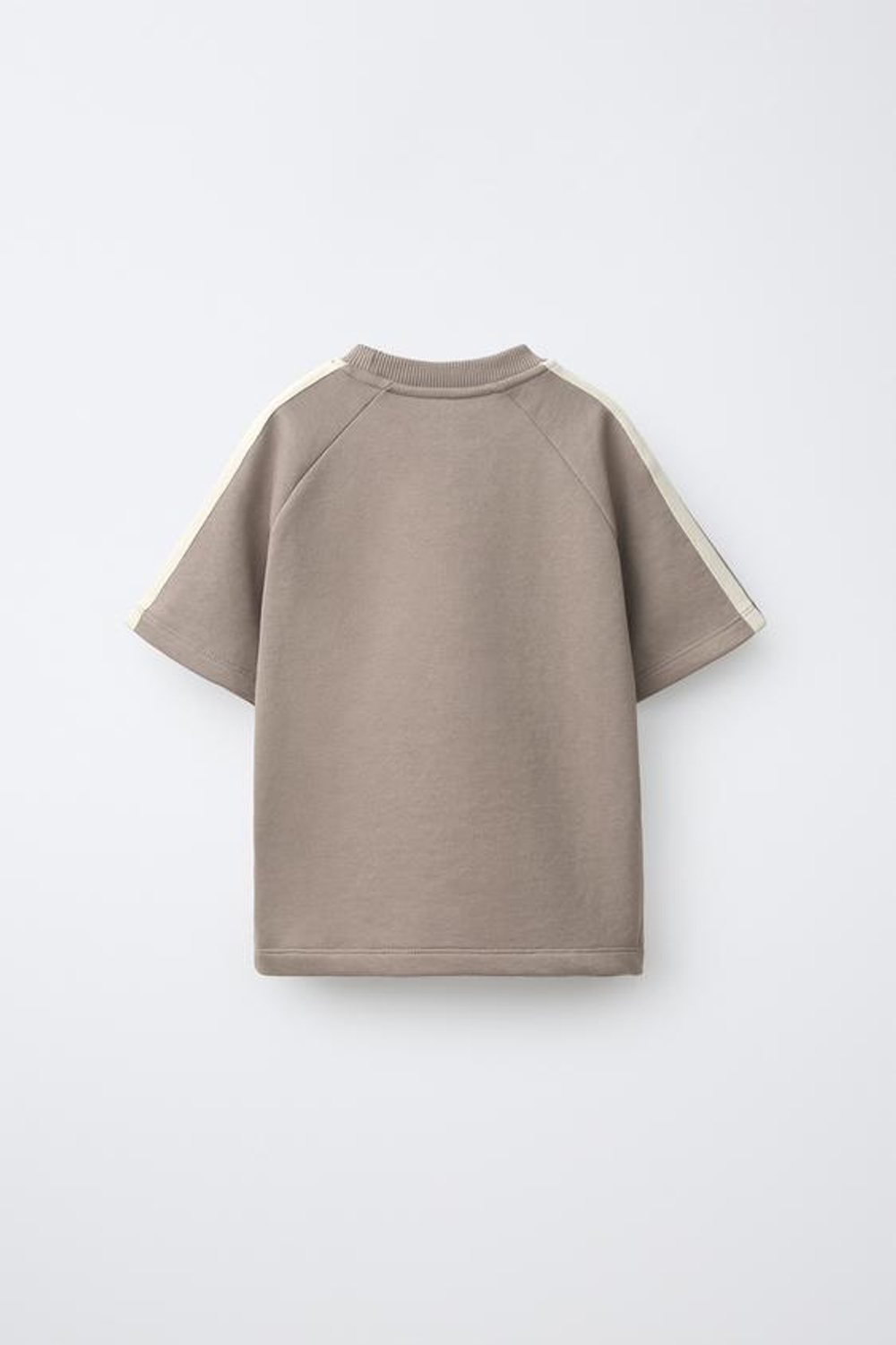 ZARA КОМПЛЕКТ ИЗ ФУТБОЛКИ И ШОРТОВ С ЛАМПАСАМИ, БЕЖЕВЫЙ