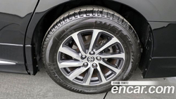 Toyota Alphard 3.5 2WD — 2016