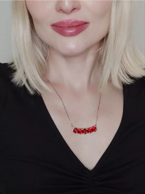 Колье Мираж с дорожкой красных кубиков Swarovski