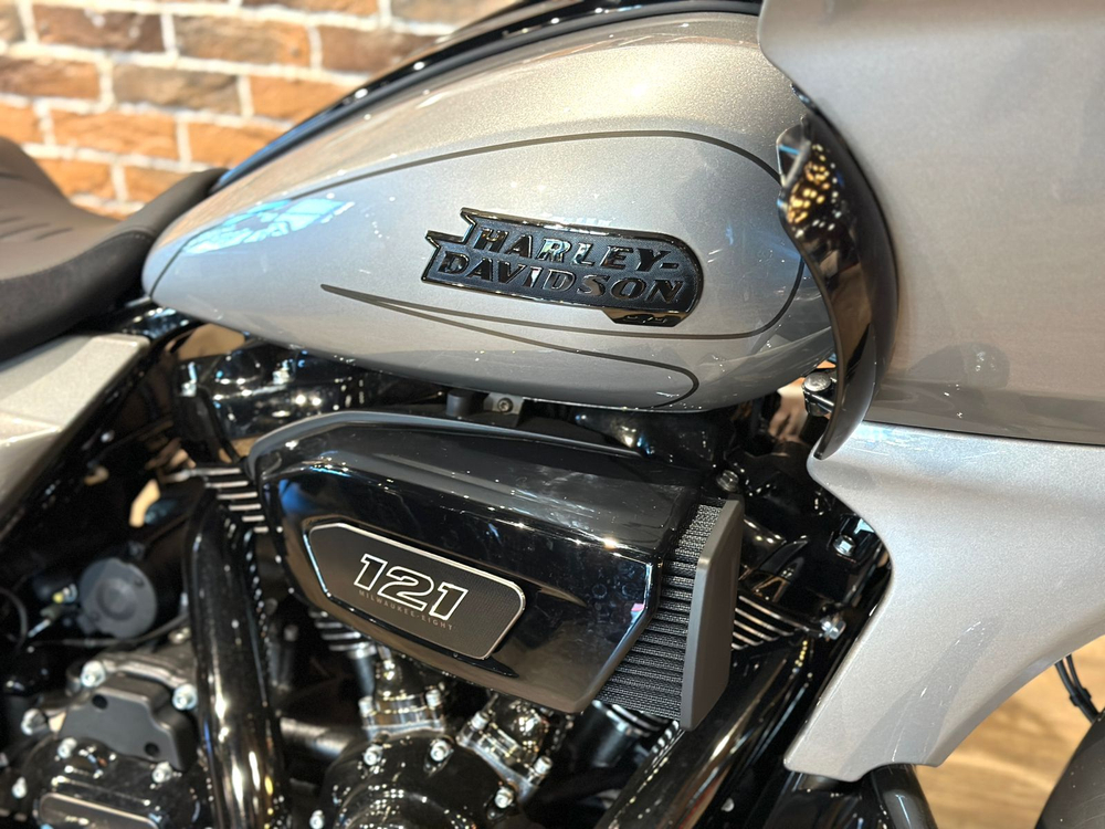 Harley-Davidson CVO Road Glide, 2023 (c НДС)