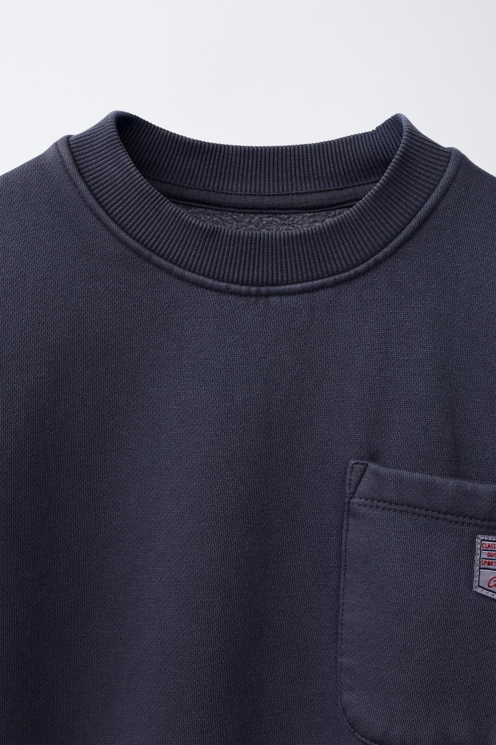 ZARA ОДНОТОННАЯ ТОЛСТОВКА С КАРМАНОМ И НАШИВКОЙ, СЕРО-СИНИЙ