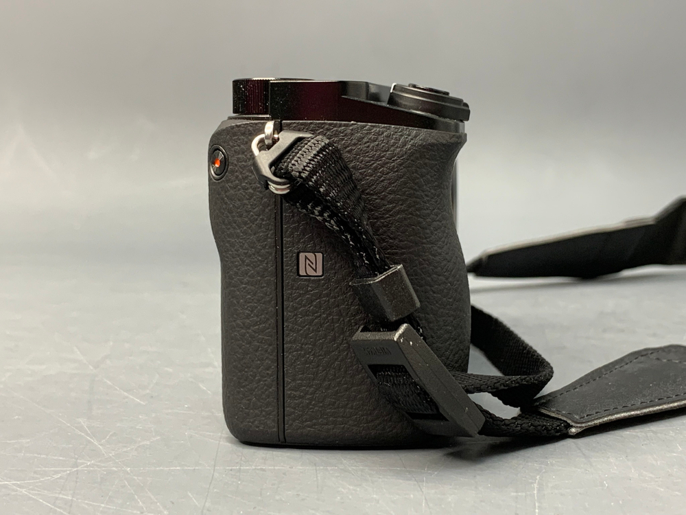 Sony A6000 kit 16-50mm 1.8 OSS 26 кадров