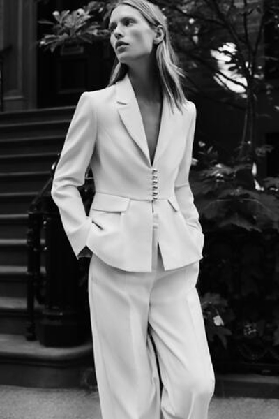 БЛЕЙЗЕР С БАСКОЙ И ПОДПЛЕЧНИКАМИ — ZARA