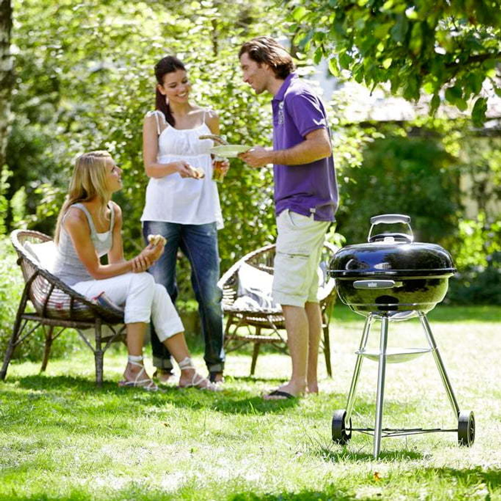 Угольный гриль Weber Compact Kettle 47 см (черный)