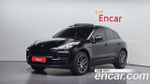 Porsche Macan 2.0 — 2024