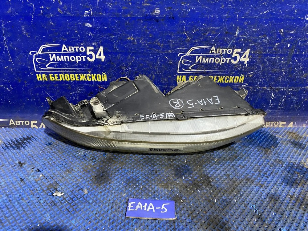 Фара передняя правая MITSUBISHI GALANT 1999