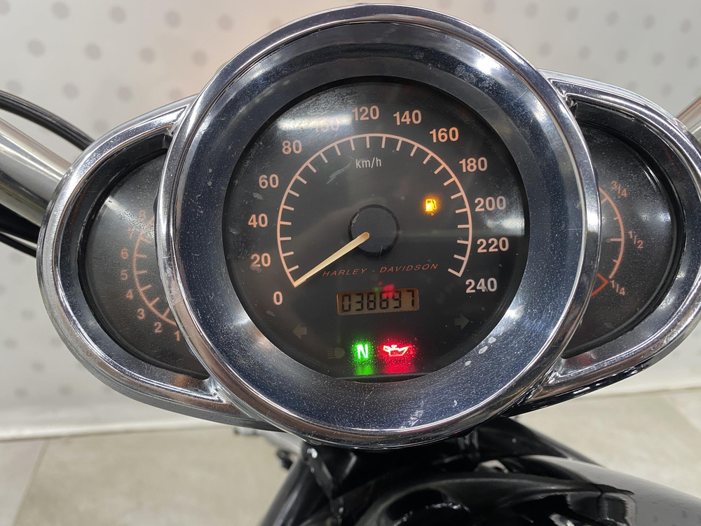 Harley-Davidson V-Rod VRSCAW1130 2004