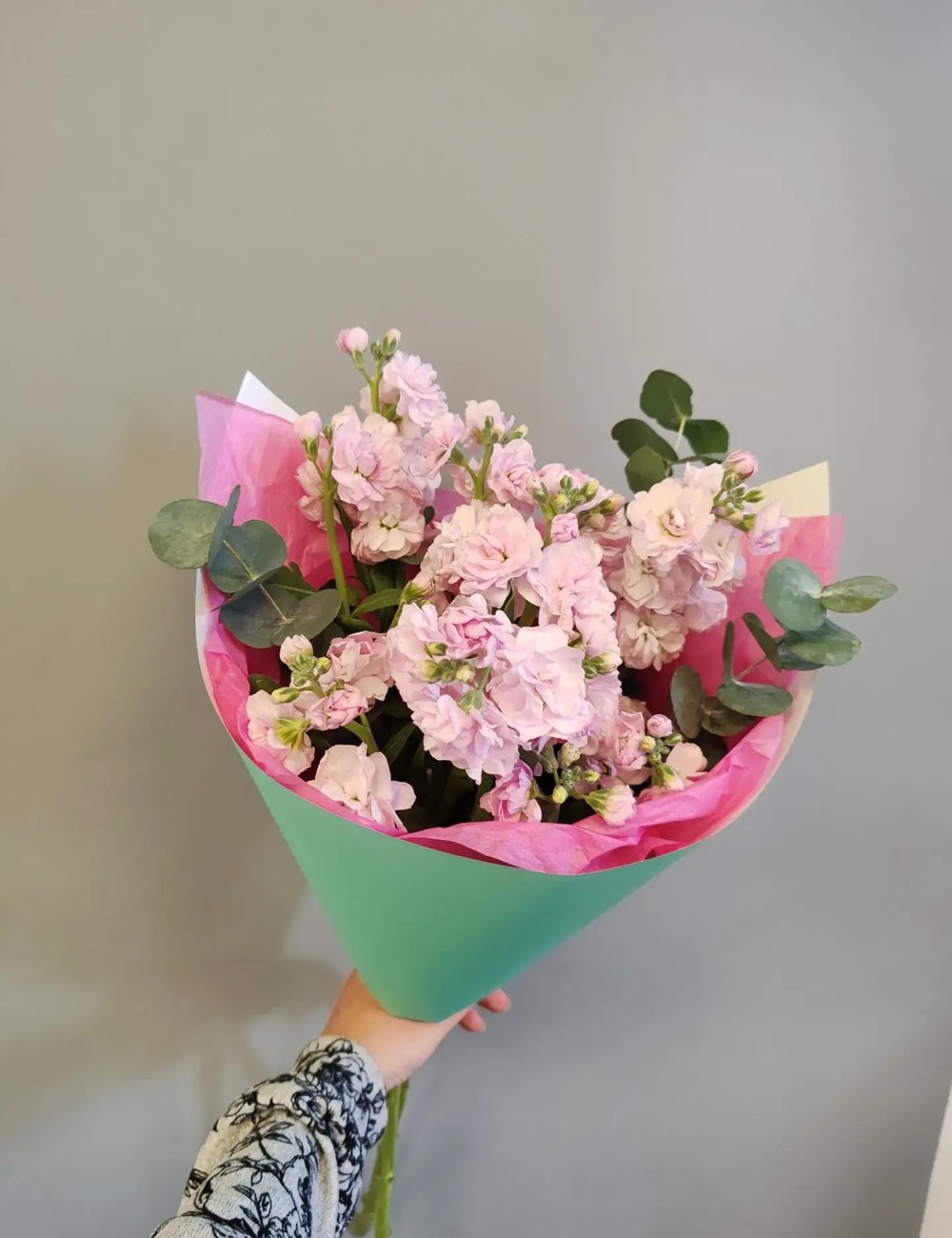 Монобукет из 9 розовых маттиол