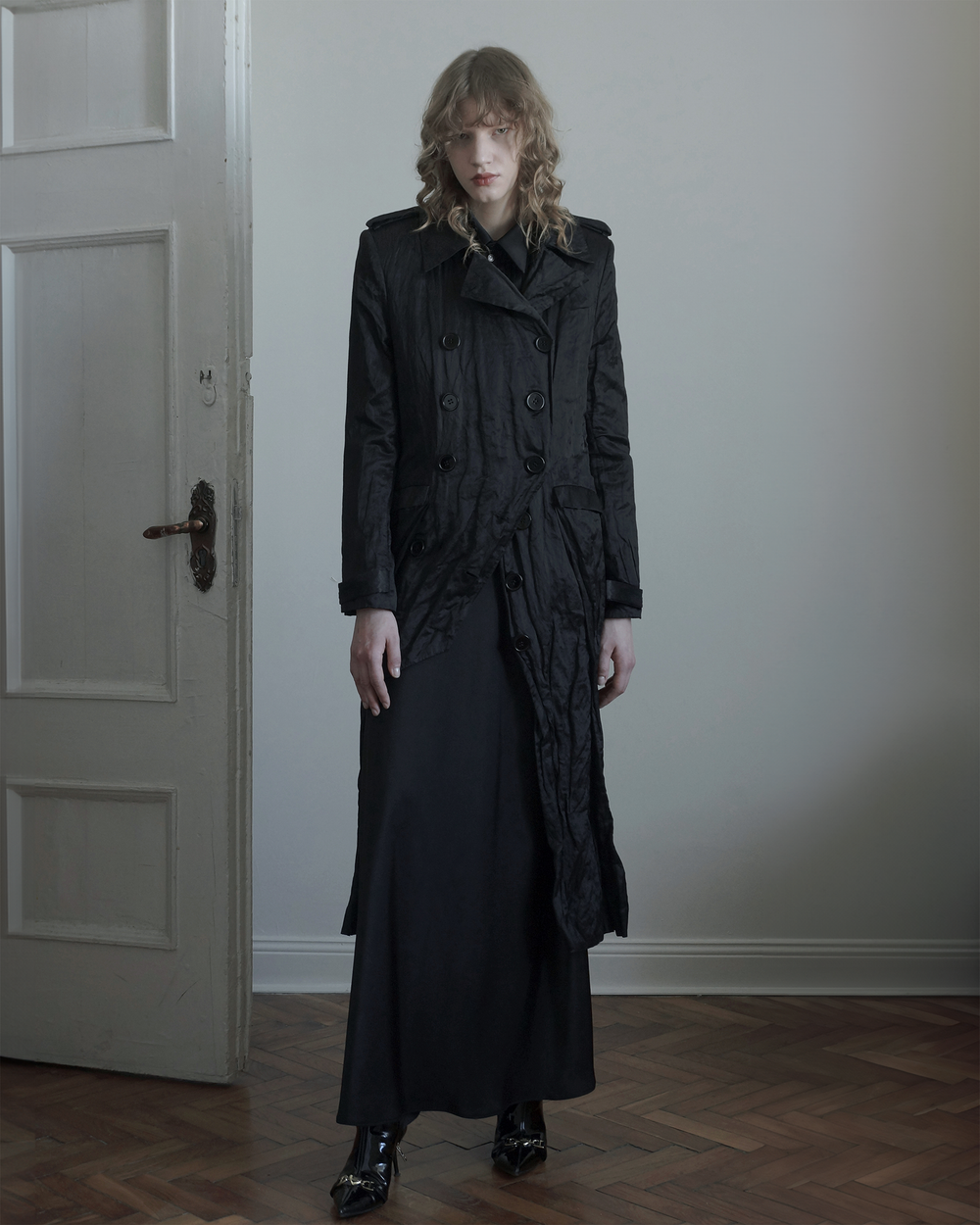 "Oil" deconstructed tailcoat-trench