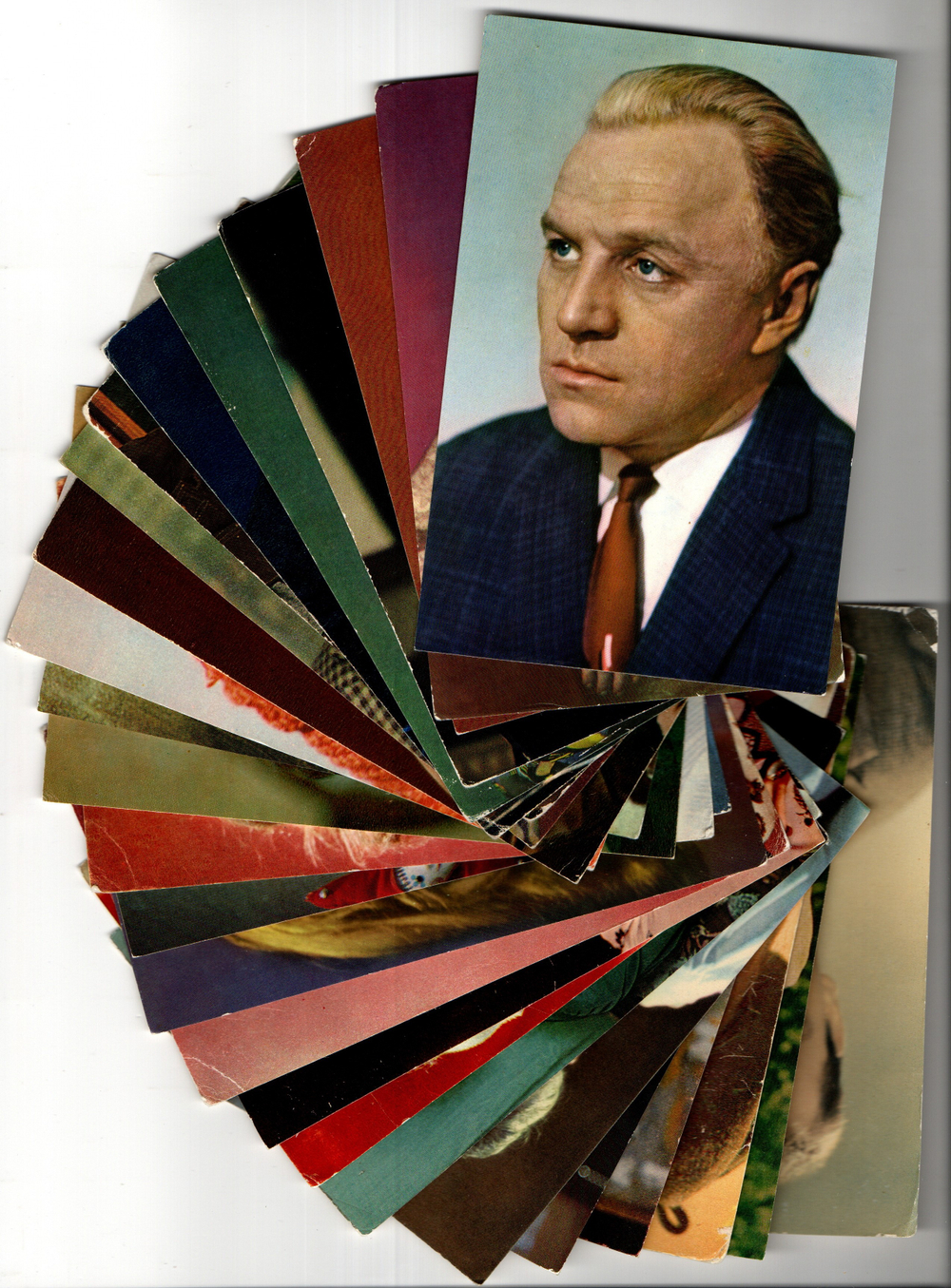 №136 Открытки Артисты и актёры СССР 1970–1980-е г. 25 штук. Цветные, чистые, без повторов