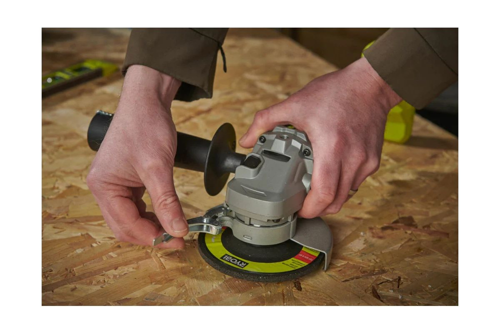 Бесщеточная углошлифмашина Ryobi ONE+ RAG18X-0 5133005011