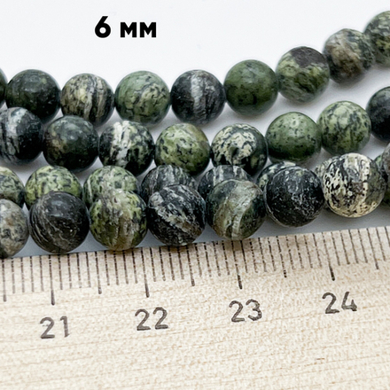 Змеевик бусины (серпентинит), диаметр 6,5-6,7 мм, цена 27-28 (1/2 нити)