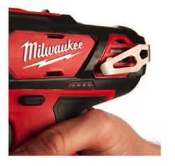 Аккумуляторная дрель MILWAUKEE M12 BDD-202C, 4933441915