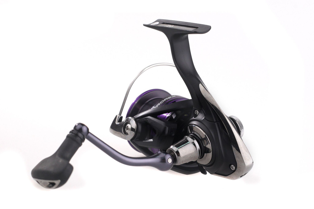 Катушка для рыбалки безынерционная Daiwa 18 Prorex X  LT