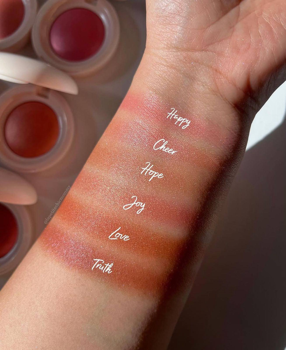 Сияющие румяна Soft Pinch Luminous Powder Blush