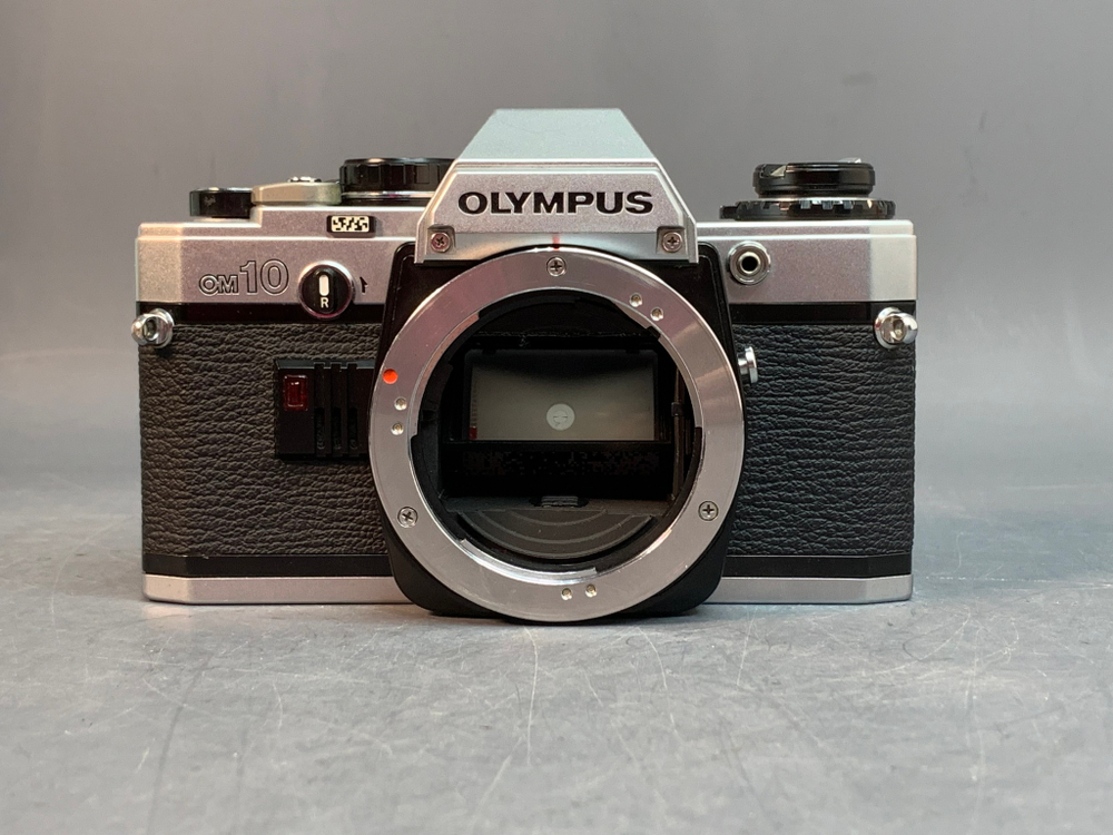 Olympus OM10 + Olympus OM-System Zuiko Auto-S 50mm f/1.8