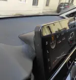 Магнитола для Toyota Venza 2, Harrier 4 XU80 2020+ (экран климата снизу, рамка LUX) - FarCar S500+TS10 монитор 12.3" 2K QLED на Android 14, Быстрая, CarPlay, 4G SIM-слот