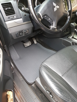 Автоковрики для Mitsubishi Pajero III, (1999-2006)