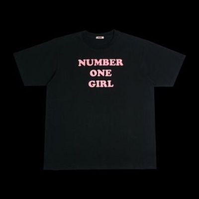 Альбом ROS - ROSIE OFFICIAL MD NUMBER ONE GIRL BLACK T-SHIRT