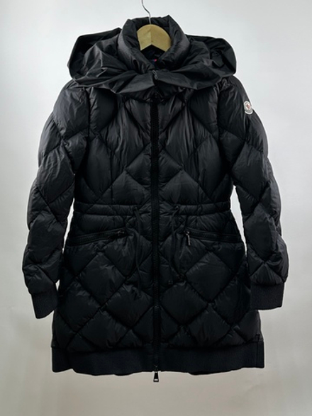 Пуховик Moncler