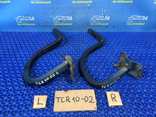Петля капота правая TOYOTA ESTIMA 1999