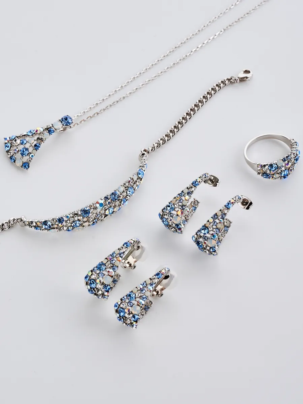 Подвеска на цепочке Россыпь из голубых камней Swarovski