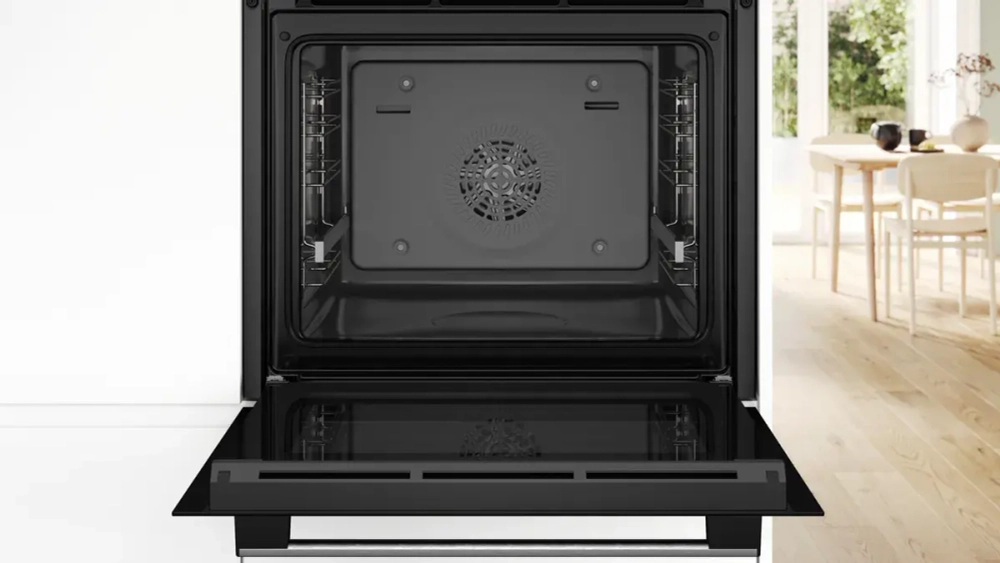 Духовой шкаф Bosch HBG536ES3