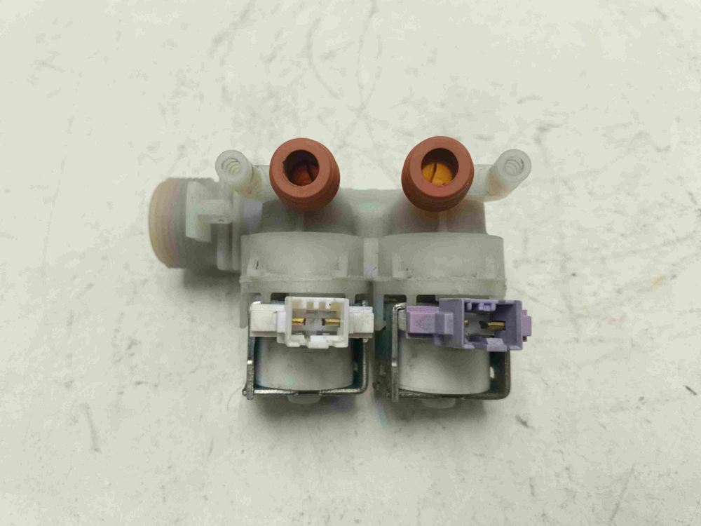 IWSC5105 кт254 Клапан подачи воды для стиральной машины Indesit IWSC5105 б/у