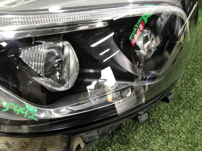 Фара правая Mercedes GLC X253 (2015-2019) LED