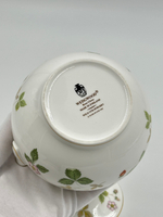 Сахарница Wedgwood, Wild Strawberry