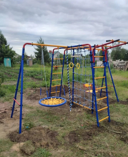 Уличный ДСК с двумя качелями с сеткой