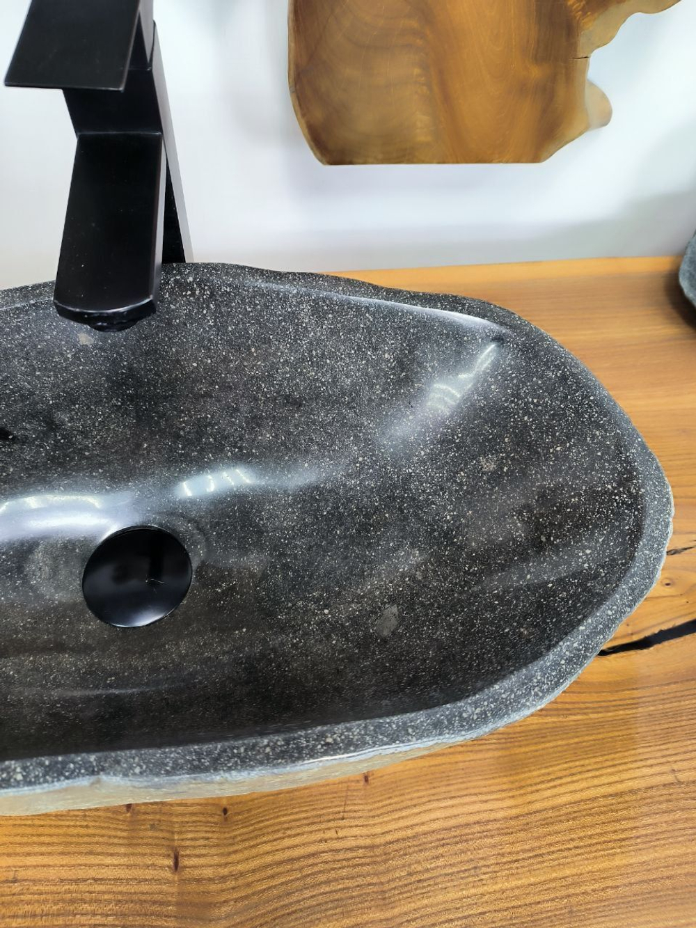 Раковина из речного камня RS-66446 56х28х16 из натурального камня
