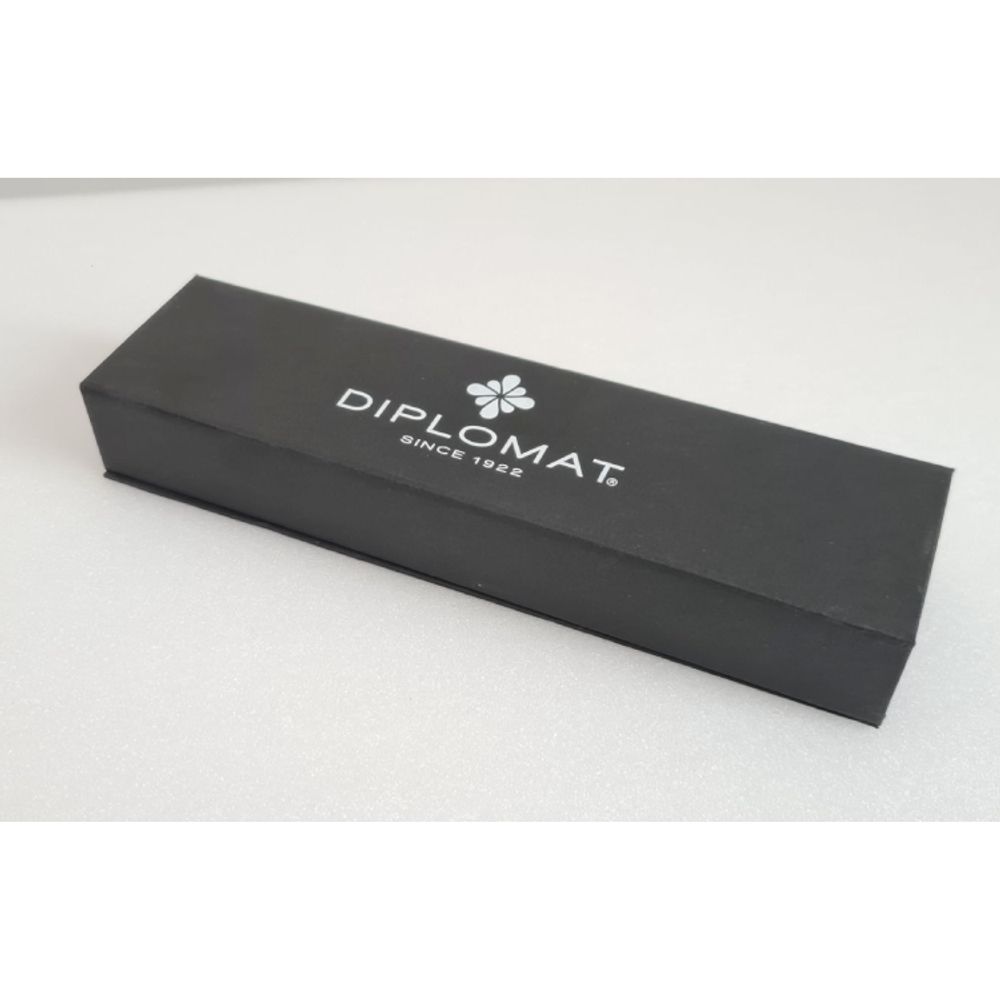 Перьевая ручка Diplomat Traveller deep purple с пером F (D40703023) 8