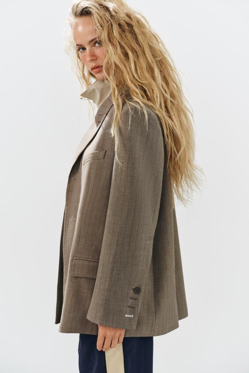 ZARA БЛЕЙЗЕР ОВЕРСАЙЗ В ТОНКУЮ ПОЛОСКУ, КОРИЧНЕВЫЙ