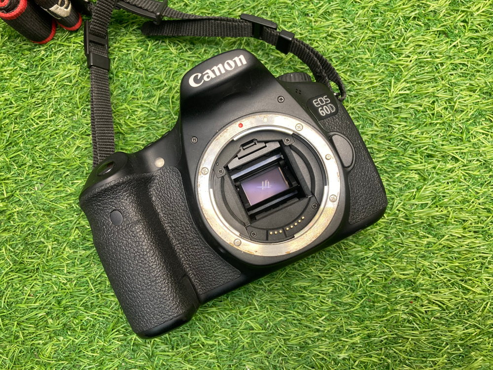 Canon 60D kit 18-55mm IS II 44.000 кадров
