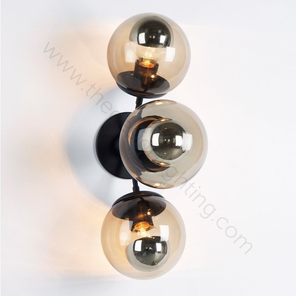 Wall design lamp  Modo by Roll & Hill (3 lampshade )