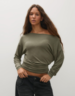 Женский лонгслив с асимметричным вырезом - BERSHKA