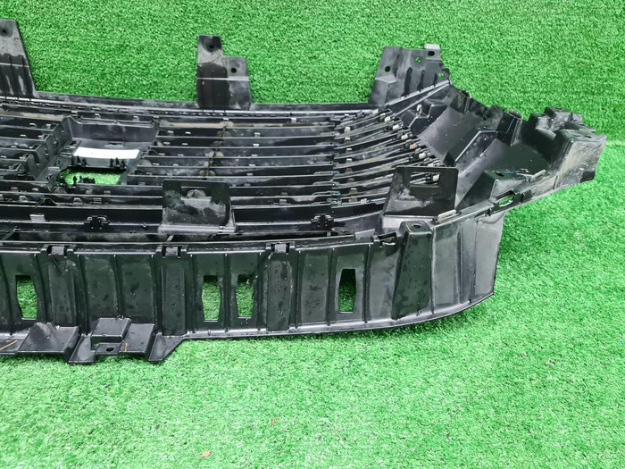 Решетка радиатора Tank 500 (2021-н.в.)