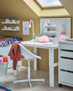 IKEA NÄVLINGE  (ИКЕА НЭВЛИНГЕ)  -  Лампа настольная LED - белая