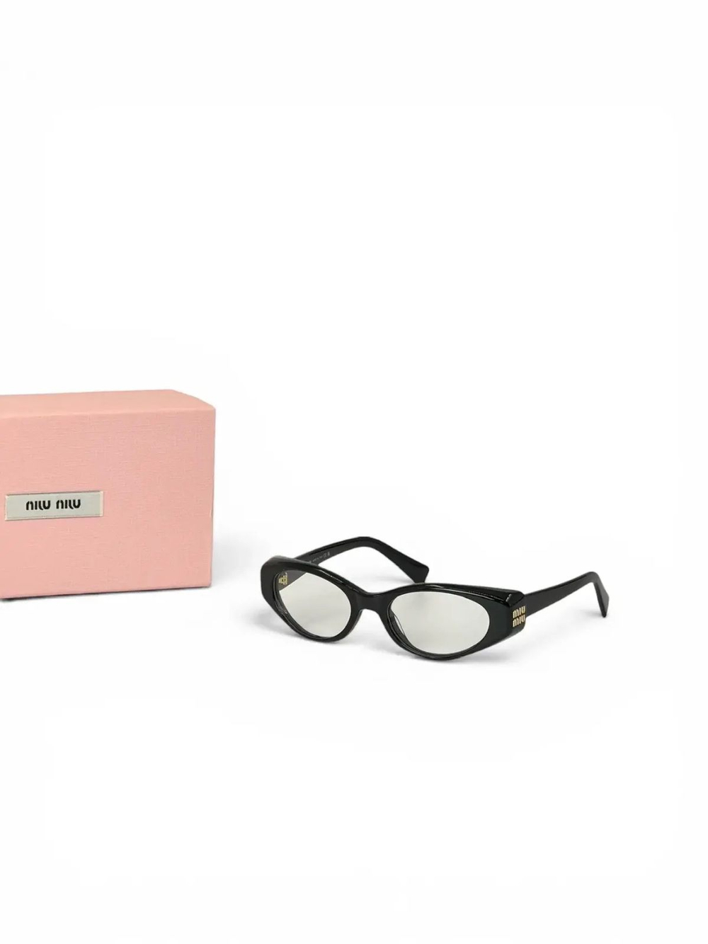 Солнцезащитные очки MIU MIU