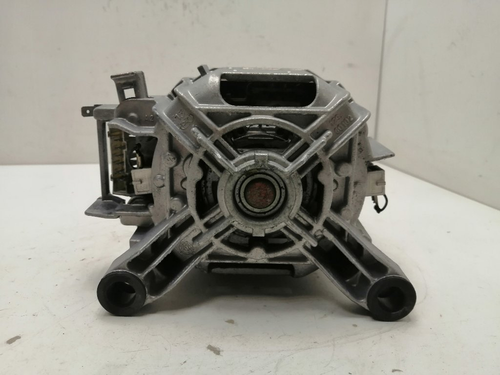 WFC1600 кт115 Двигатель для стиральной машины Bosch 5500000152 б/у