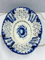Конфетница фруктовница резная Праздник Гжель