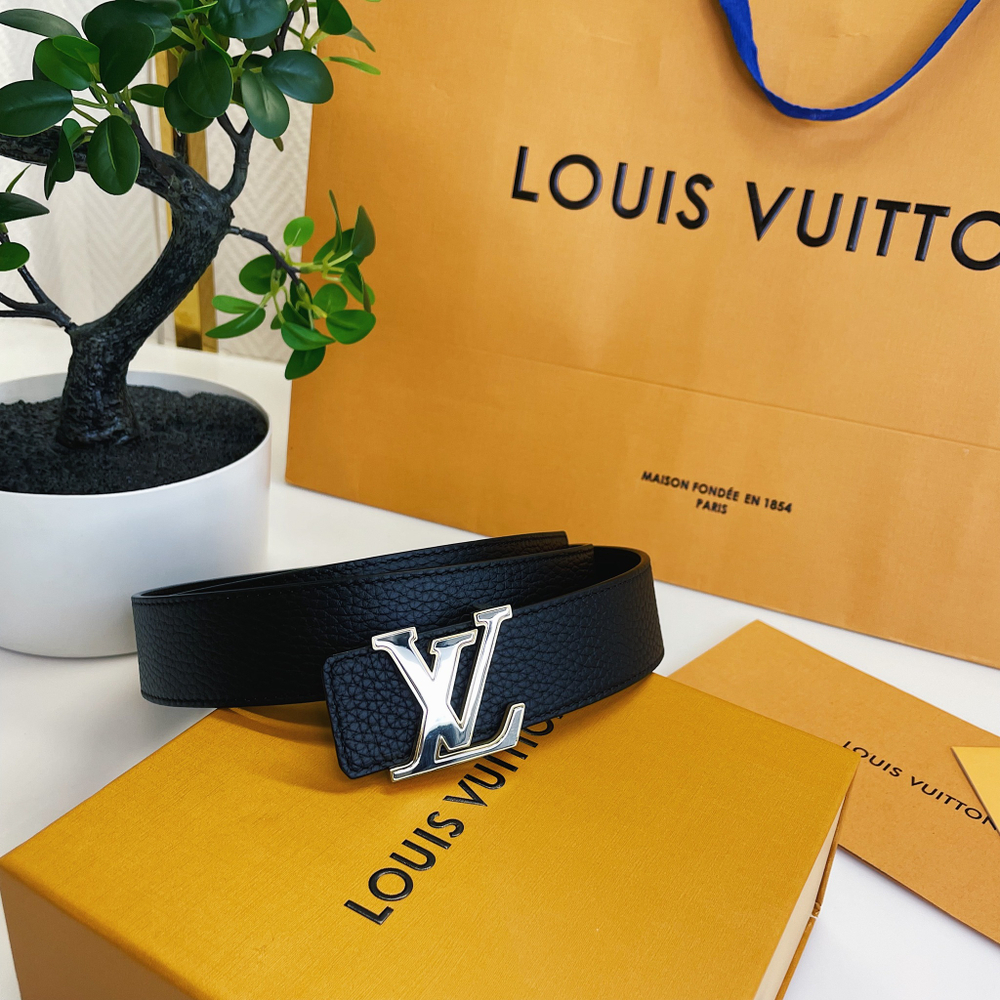Louis Vuitton Двухсторонний кожаный ремень