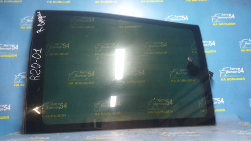 Стекло багажника правое NISSAN TERRANO 1993