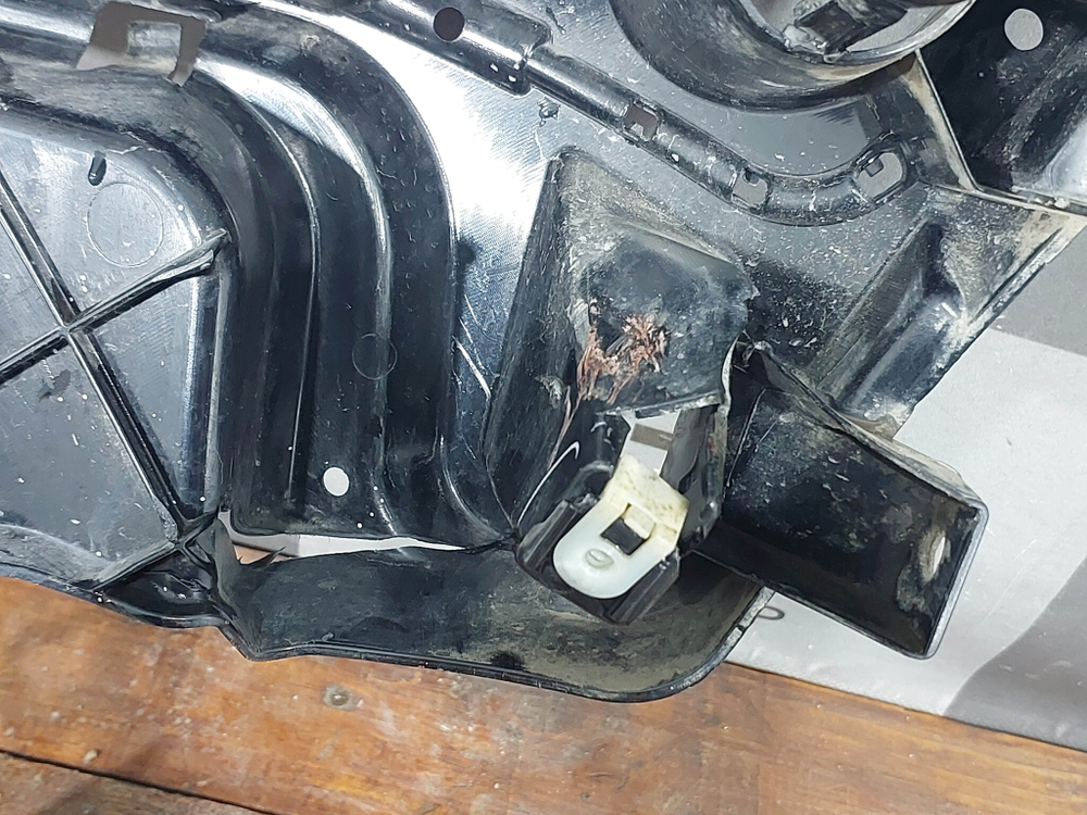Кронштейн заднего бампера левый MINI Hatch (F55/F56) 13-нв Б/У Оригинал 51127411145