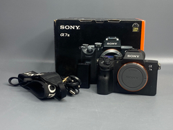 Sony A7 III 13.637 кадров
