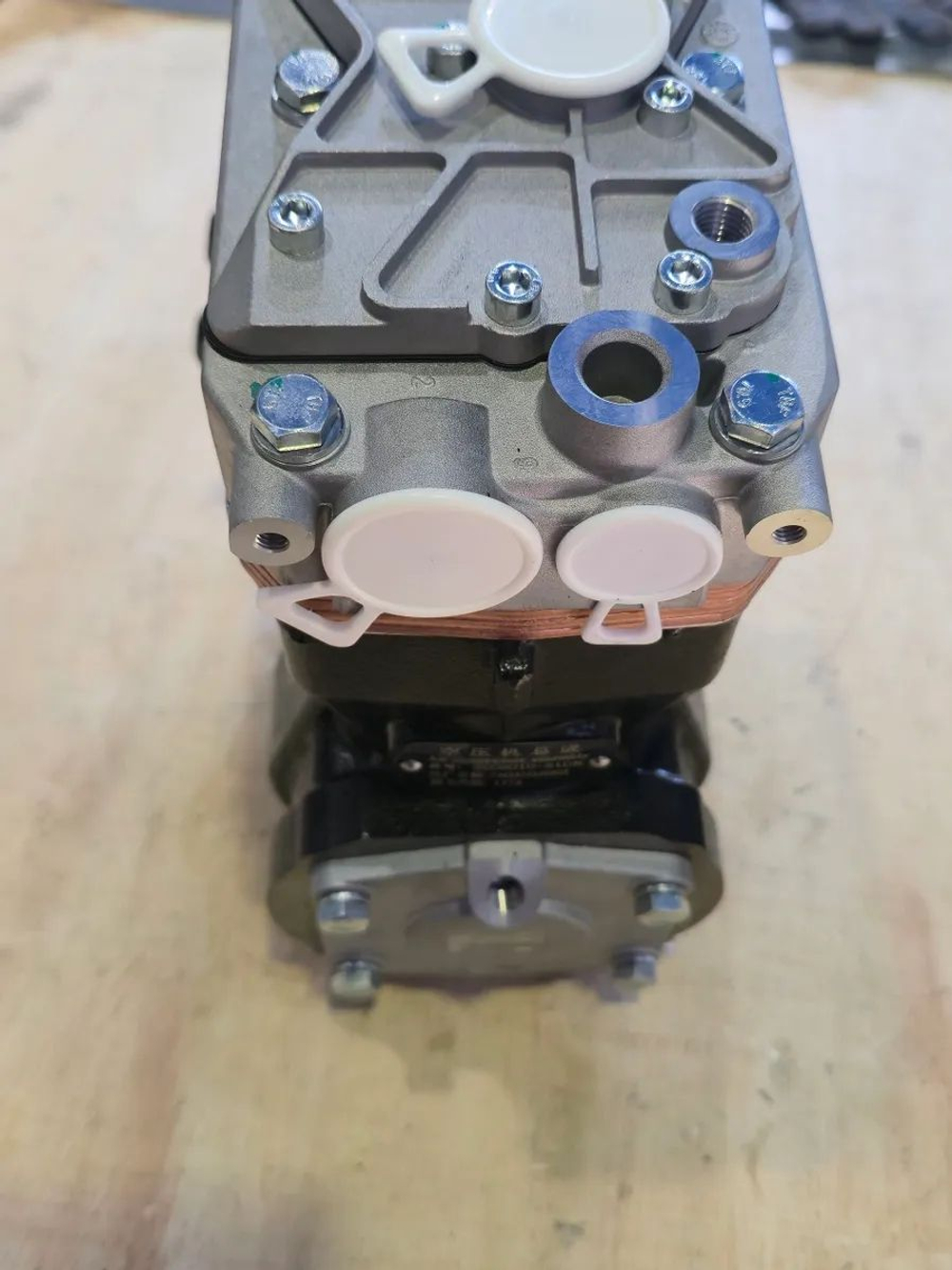 Автокомпрессор двухцилиндровый дв. CA6DM FAW J6 (Shaft-Gear)