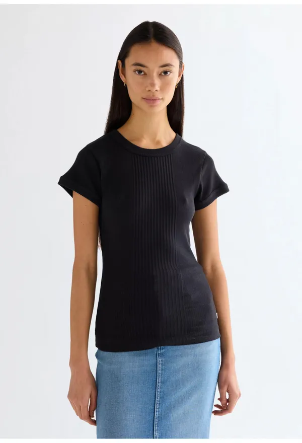 Футболка женская WRANGLER CAPPED RIB SHIRT BLACK