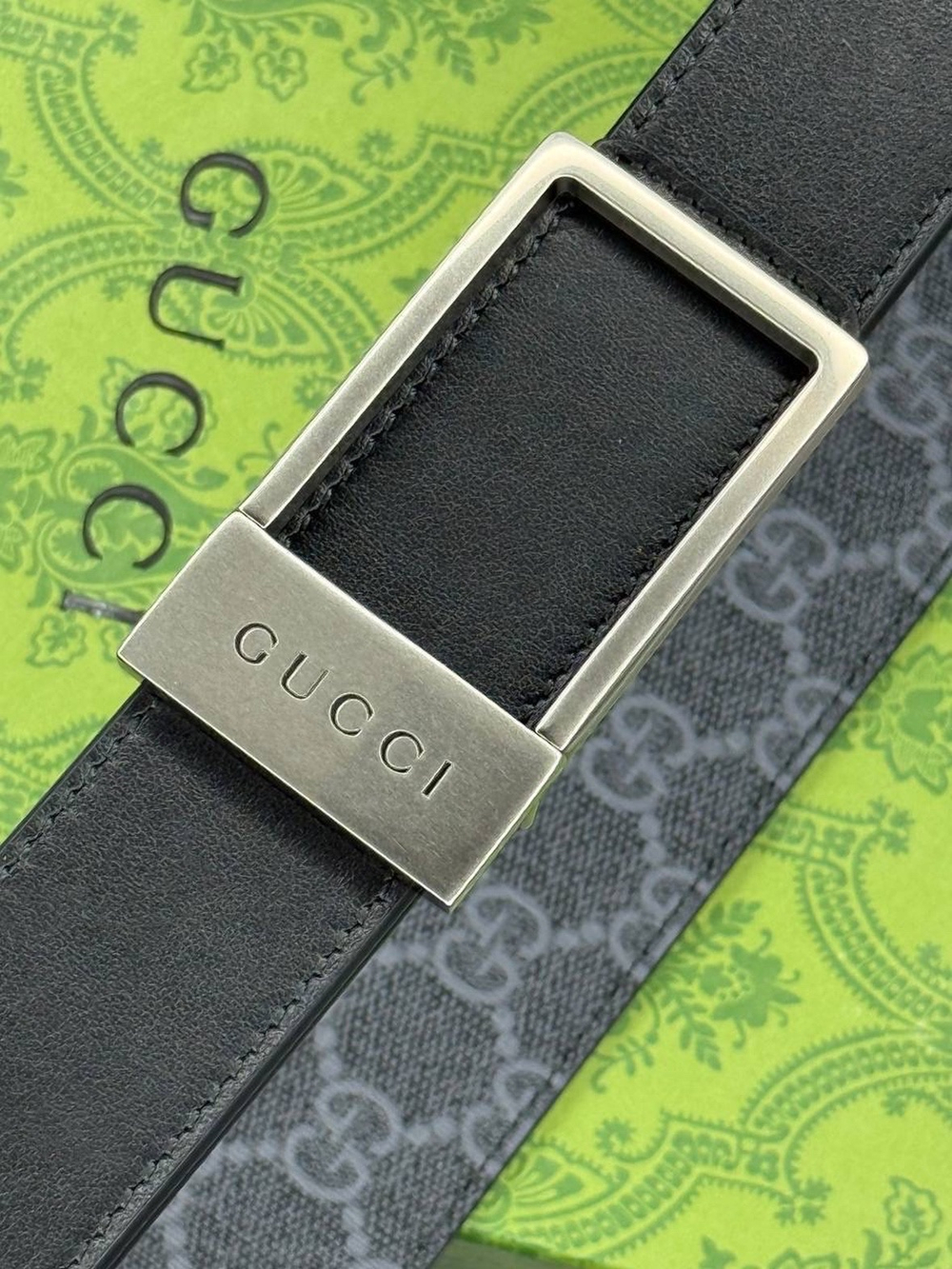 Двухсторонний ремень Gucci